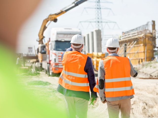 BouwSlim foto aan het werk bent op de bouwplaats